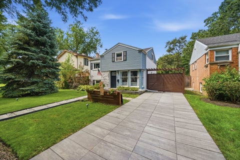 Tiny photo for 704 Long Road, Glenview, IL 60025 (MLS # 12733576)