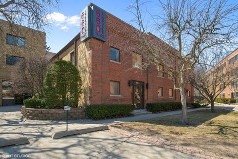 660 La Salle Place Highland Park IL 60035