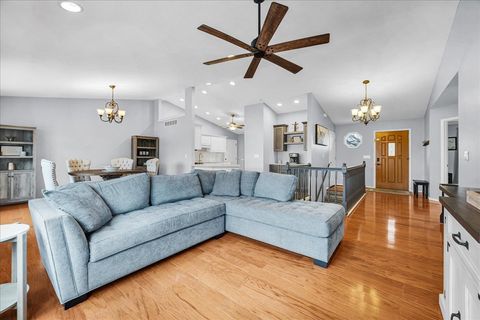 Tiny photo for 103 Comet Lane, Heyworth, IL 61745 (MLS # 12565513)