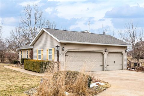 Tiny photo for 103 Comet Lane, Heyworth, IL 61745 (MLS # 12565513)