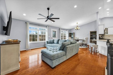 Tiny photo for 103 Comet Lane, Heyworth, IL 61745 (MLS # 12565513)