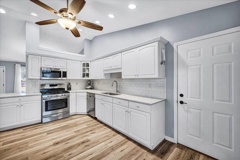 Tiny photo for 103 Comet Lane, Heyworth, IL 61745 (MLS # 12565513)