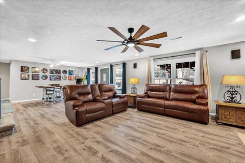 Tiny photo for 103 Comet Lane, Heyworth, IL 61745 (MLS # 12565513)