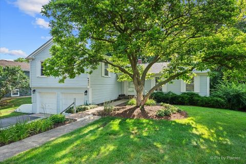Tiny photo for 509 S Forest Avenue, Batavia, IL 60510 (MLS # 12418864)