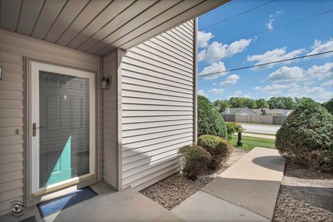 Tiny photo for 608 Huntington Court #608, Bourbonnais, IL 60914 (MLS # 12456455)