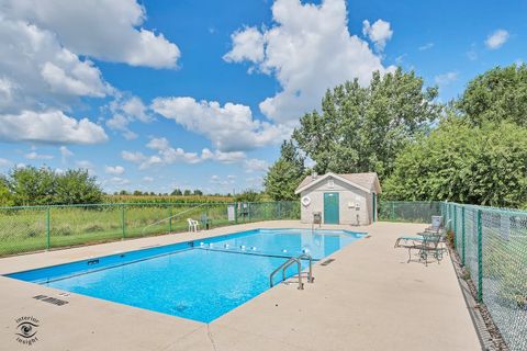 Tiny photo for 608 Huntington Court #608, Bourbonnais, IL 60914 (MLS # 12456455)