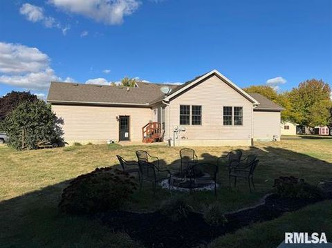 Tiny photo for 212 E Garfield Street, Minier, IL 61759 (MLS # 12510883)