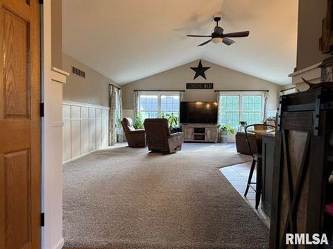 Tiny photo for 212 E Garfield Street, Minier, IL 61759 (MLS # 12510883)