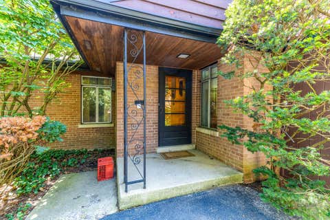 Tiny photo for 9320 Forestview Road, Evanston, IL 60203 (MLS # 12694518)