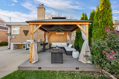 Tiny photo for 8627 N Merrill Street, Niles, IL 60714 (MLS # 12520636)