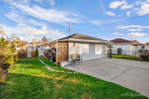 Tiny photo for 8627 N Merrill Street, Niles, IL 60714 (MLS # 12520636)