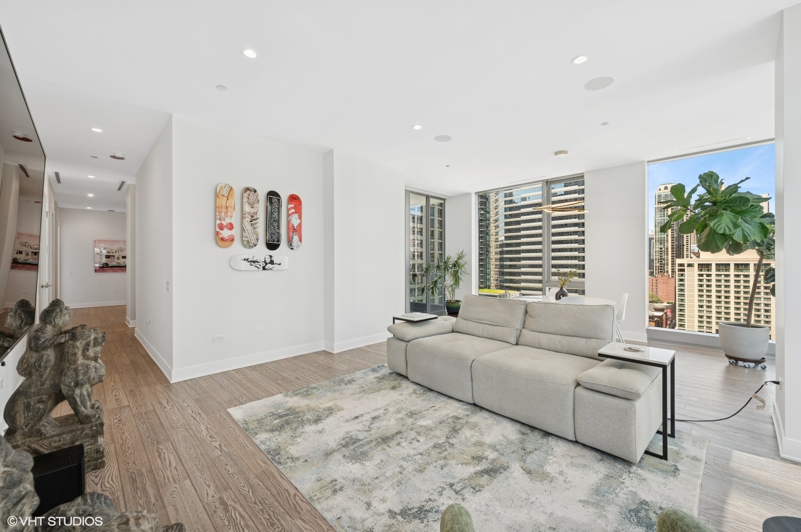 403 N Wabash Avenue 17C