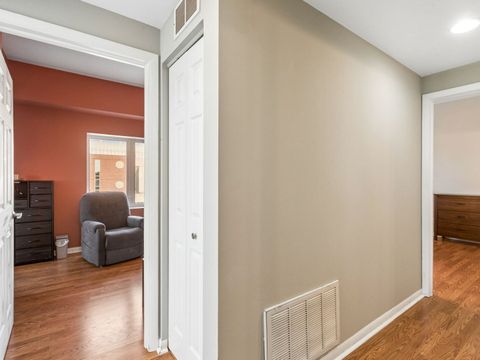Tiny photo for 3303 GROVE Avenue #604, Berwyn, IL 60402 (MLS # 12599490)