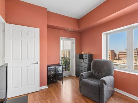 Tiny photo for 3303 GROVE Avenue #604, Berwyn, IL 60402 (MLS # 12599490)