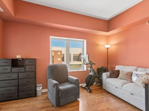Tiny photo for 3303 GROVE Avenue #604, Berwyn, IL 60402 (MLS # 12599490)