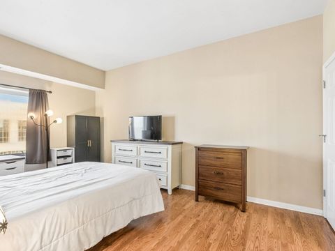 Tiny photo for 3303 GROVE Avenue #604, Berwyn, IL 60402 (MLS # 12599490)