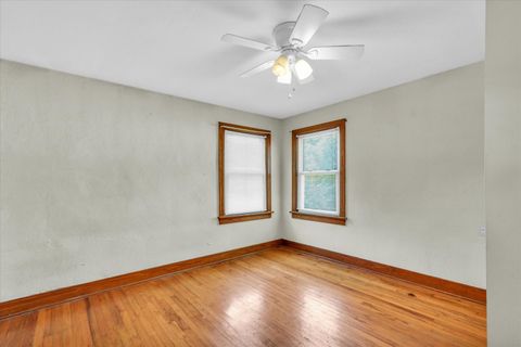 Tiny photo for 606 S Johnson Avenue, Urbana, IL 61801 (MLS # 12402281)