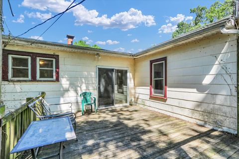Tiny photo for 606 S Johnson Avenue, Urbana, IL 61801 (MLS # 12402281)