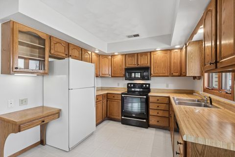 Tiny photo for 621 4th Avenue #3, Dewitt, IA 52742 (MLS # 12602445)