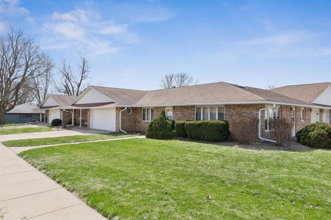 Tiny photo for 621 4th Avenue #3, Dewitt, IA 52742 (MLS # 12602445)