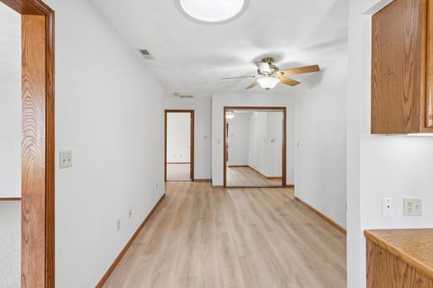 Tiny photo for 621 4th Avenue #3, Dewitt, IA 52742 (MLS # 12602445)