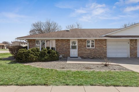 Photo of 621 4th Avenue #3, Dewitt, IA 52742 (MLS # 12602445)