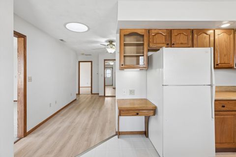 Tiny photo for 621 4th Avenue #3, Dewitt, IA 52742 (MLS # 12602445)