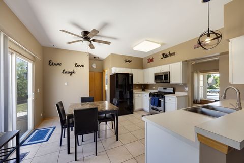Tiny photo for 8 Elizabeth Court, Lake In The Hills, IL 60156 (MLS # 12627225)