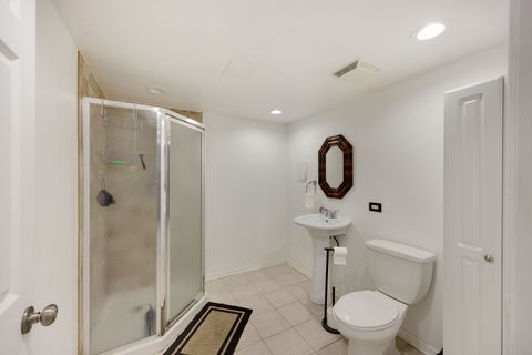 Tiny photo for 8 Elizabeth Court, Lake In The Hills, IL 60156 (MLS # 12627225)