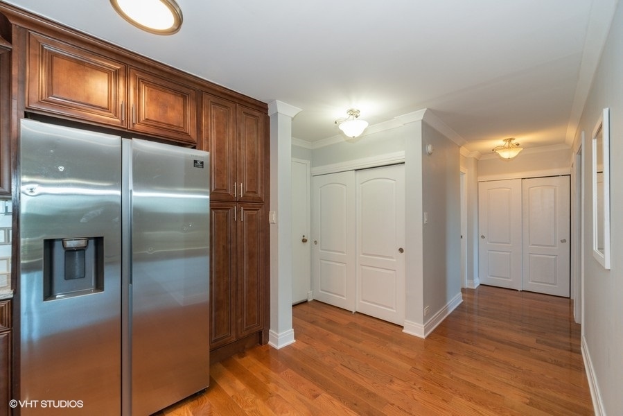 16 E Old Willow Road 409S