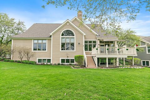 Tiny photo for 3 Sunvalley Court, Lake In The Hills, IL 60156 (MLS # 12621532)