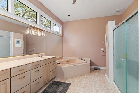 Tiny photo for 3 Sunvalley Court, Lake In The Hills, IL 60156 (MLS # 12621532)