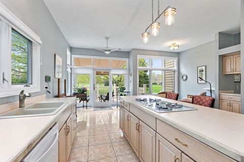 Tiny photo for 3 Sunvalley Court, Lake In The Hills, IL 60156 (MLS # 12621532)