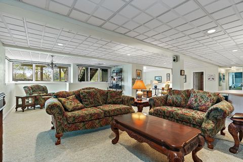 Tiny photo for 3 Sunvalley Court, Lake In The Hills, IL 60156 (MLS # 12621532)