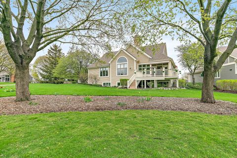 Tiny photo for 3 Sunvalley Court, Lake In The Hills, IL 60156 (MLS # 12621532)