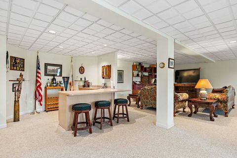 Tiny photo for 3 Sunvalley Court, Lake In The Hills, IL 60156 (MLS # 12621532)