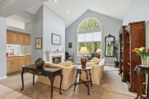 Tiny photo for 3 Sunvalley Court, Lake In The Hills, IL 60156 (MLS # 12621532)