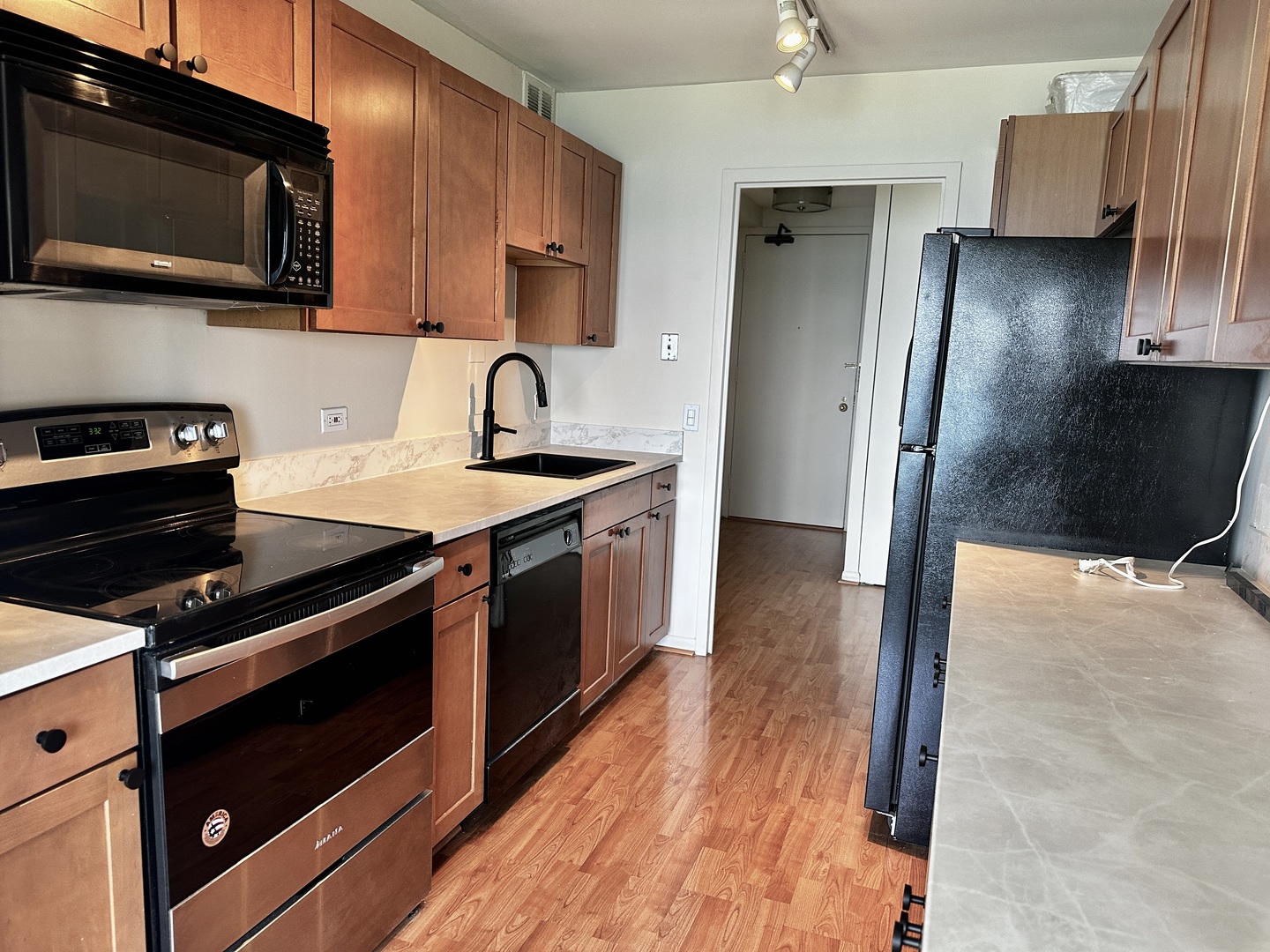 5445 N Sheridan Road 2702