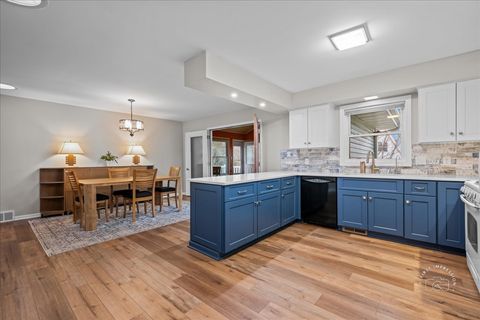 Tiny photo for 701 Viking Drive, Batavia, IL 60510 (MLS # 12587222)