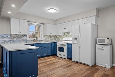 Tiny photo for 701 Viking Drive, Batavia, IL 60510 (MLS # 12587222)