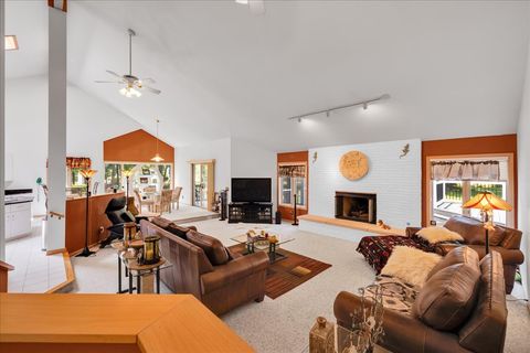 Tiny photo for 664 White Oak Way, Yorkville, IL 60560 (MLS # 12619694)