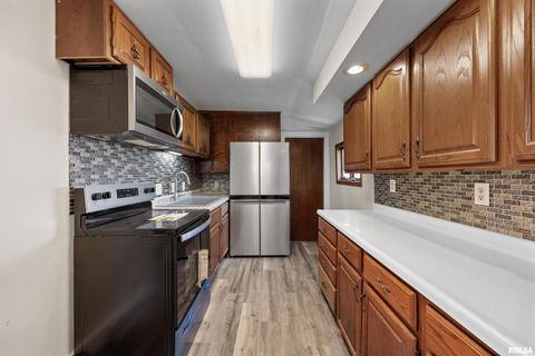 Tiny photo for 401 7TH Avenue, Clarence, IA 52216 (MLS # QC4266746)