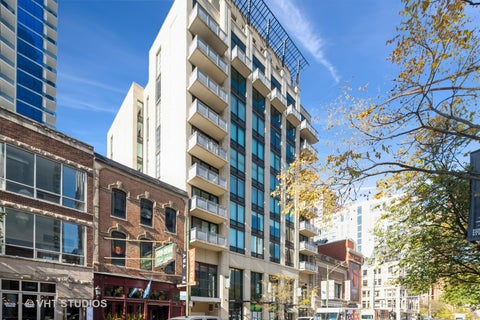 Photo of 744 N Clark Street #305, Chicago, IL 60654 (MLS # 12754152)