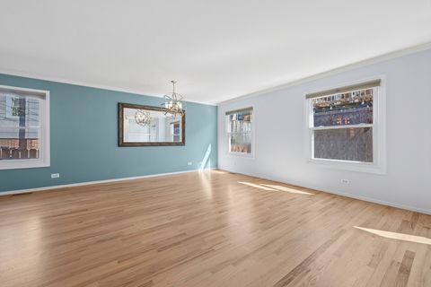 Tiny photo for 3239 N Kenmore Avenue #5, Chicago, IL 60657 (MLS # 12575683)