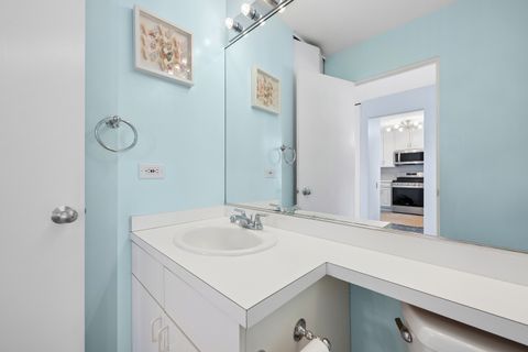 Tiny photo for 3239 N Kenmore Avenue #5, Chicago, IL 60657 (MLS # 12575683)