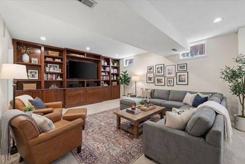 Tiny photo for 3239 N Kenmore Avenue #5, Chicago, IL 60657 (MLS # 12575683)