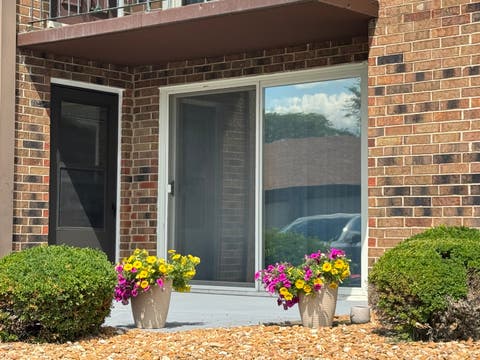 Tiny photo for 4924 Circle Court #404, Crestwood, IL 60418 (MLS # 12713397)