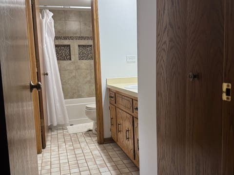 Tiny photo for 4924 Circle Court #404, Crestwood, IL 60418 (MLS # 12713397)