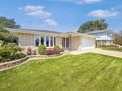 Tiny photo for 10614 S 84th Avenue, Palos Hills, IL 60465 (MLS # 12760909)