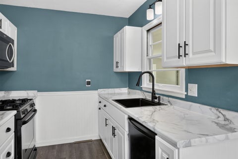 Tiny photo for 152 Tilton Park Drive, DeKalb, IL 60115 (MLS # 12716968)